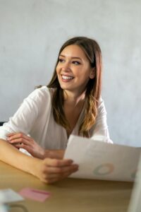 virtual support specialist completing email marketing strategy