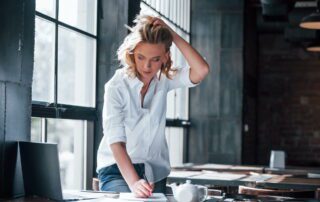 Founder dealing with the bottleneck of a dedicated virtual assistant model