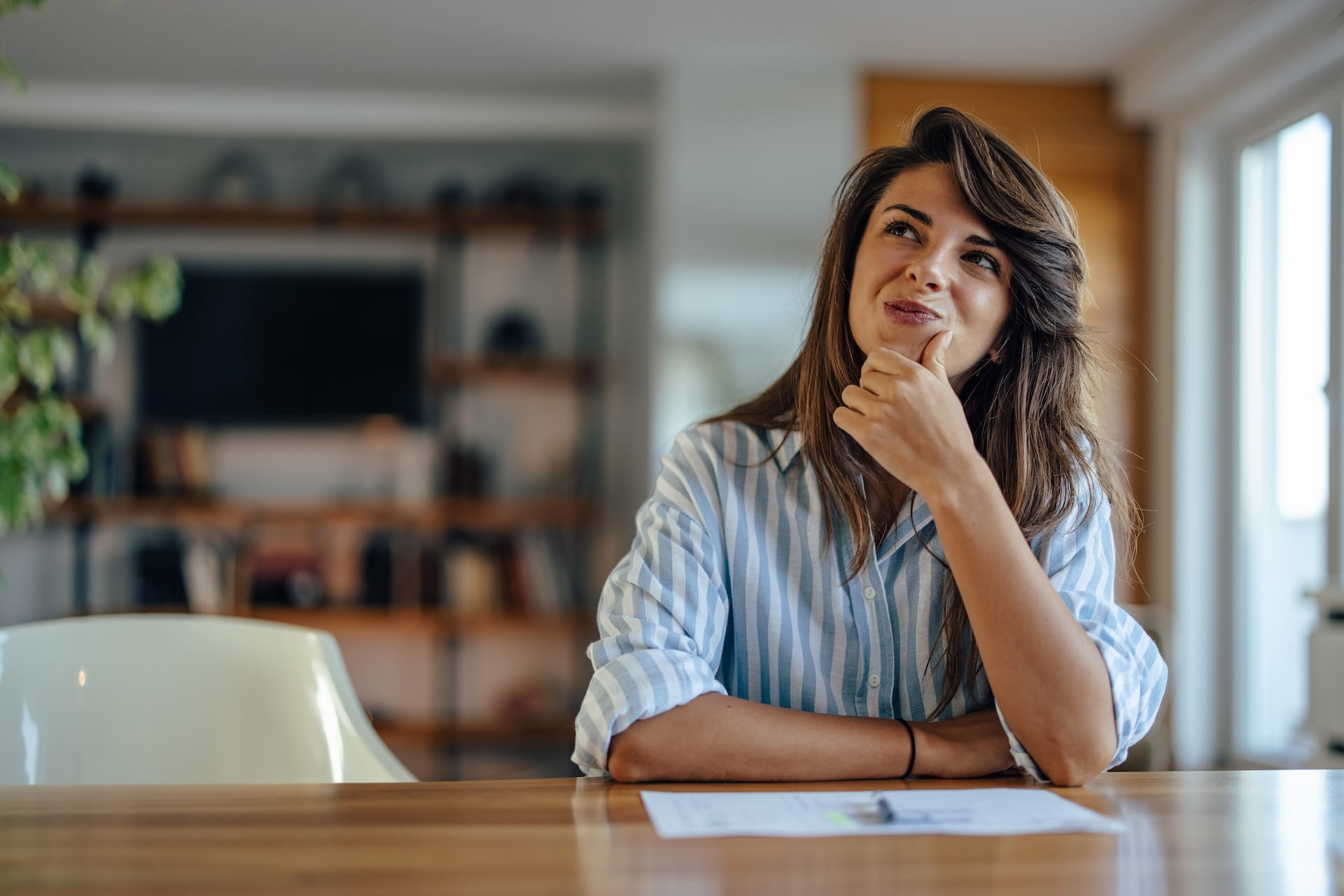 Leader deciding on unicorn virtual assistant or specialist support