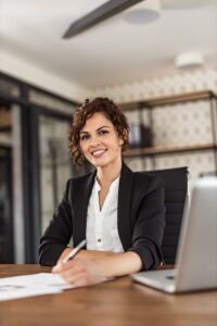 virtual assistant for medspas smiling